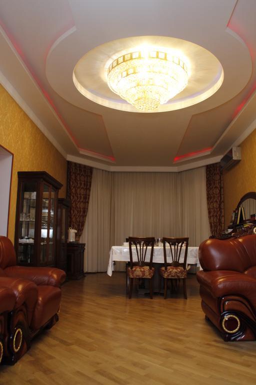 บากู บูติก มินิ โฮเต็ล Hotel ภายนอก รูปภาพ